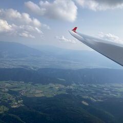 Flugwegposition um 15:18:30: Aufgenommen in der Nähe von Gemeinde Seckau, Österreich in 2896 Meter